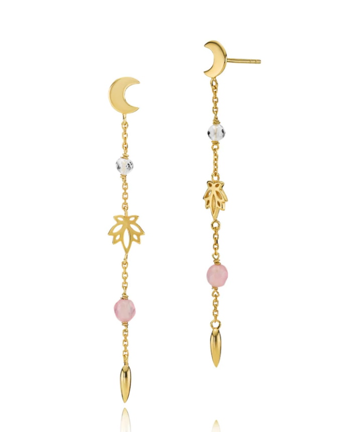 Øreringene er fremstillet i 18kt guldbelagt sterling sHenge ørering måner krystaller lotusblomster rosekvarts.